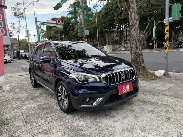 1.4渦輪 LED頭燈 防滑 六安 IKEY CARPLAY 超級滿配  第4張相片