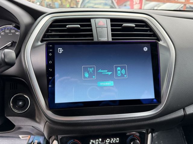 1.4渦輪 LED頭燈 防滑 六安 IKEY CARPLAY 超級滿配  第12張相片