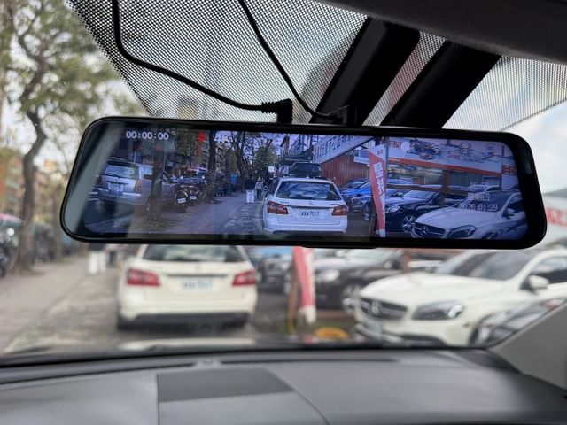 1.4渦輪 LED頭燈 防滑 六安 IKEY CARPLAY 超級滿配  第13張相片