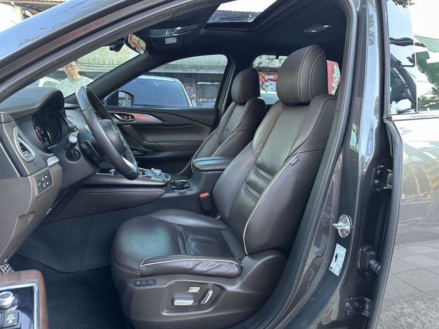 最頂級! 旗艦進化 AWD ACC跟車 360度環景 CarPlay 三區恆溫 配備滿滿! 內容有詳細照片  第10張相片