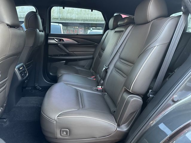 最頂級! 旗艦進化 AWD ACC跟車 360度環景 CarPlay 三區恆溫 配備滿滿! 內容有詳細照片  第11張相片