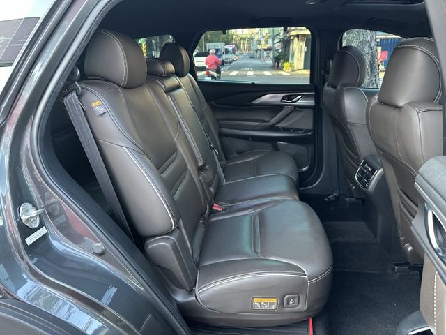 最頂級! 旗艦進化 AWD ACC跟車 360度環景 CarPlay 三區恆溫 配備滿滿! 內容有詳細照片  第13張相片