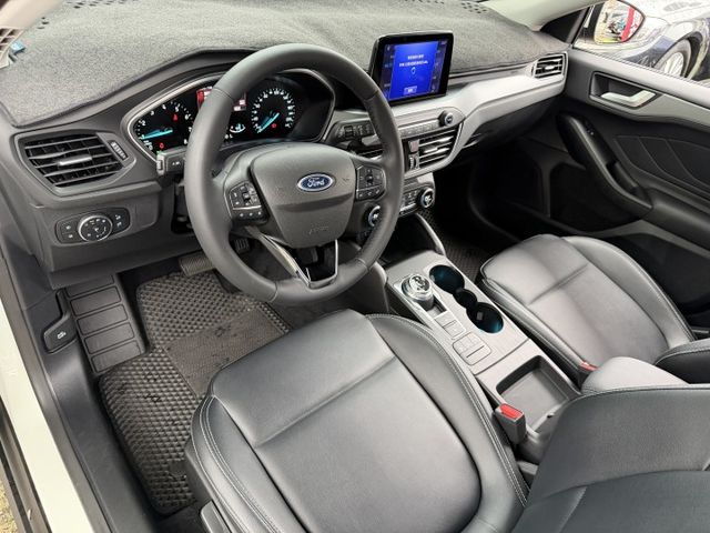 X版 Mk4.5小改款 僅跑兩萬 原廠保固中! 雙區恆溫 ACC全速域跟車 CarPlay 內容有詳細照片  第7張相片