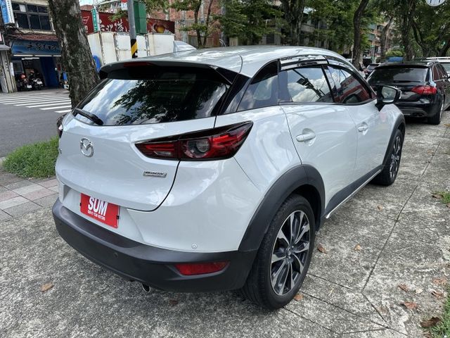 小改款! ACC全速域跟車 電子手剎車 盲點偵測 CarPlay 旗艦款  享五大保固! 內容有詳細照片  第3張相片