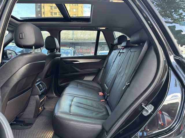 XDrive25d 總代理 全景天窗 雙電動椅 電動尾門 電子手剎車 AutoHold 內容有詳細照片  第8張相片