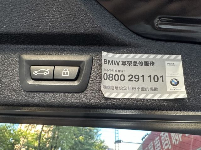 XDrive25d 總代理 全景天窗 雙電動椅 電動尾門 電子手剎車 AutoHold 內容有詳細照片  第13張相片