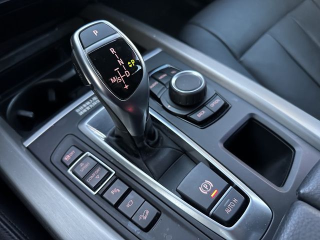 XDrive25d 總代理 全景天窗 雙電動椅 電動尾門 電子手剎車 AutoHold 內容有詳細照片  第18張相片