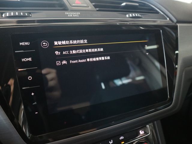 里程履約保證僅跑4萬 改款全新造型 三區恆溫 ACC 衛星導航 倒車顯影 自動頭燈 CARPLAY i-Key 斜坡起步  第15張相片