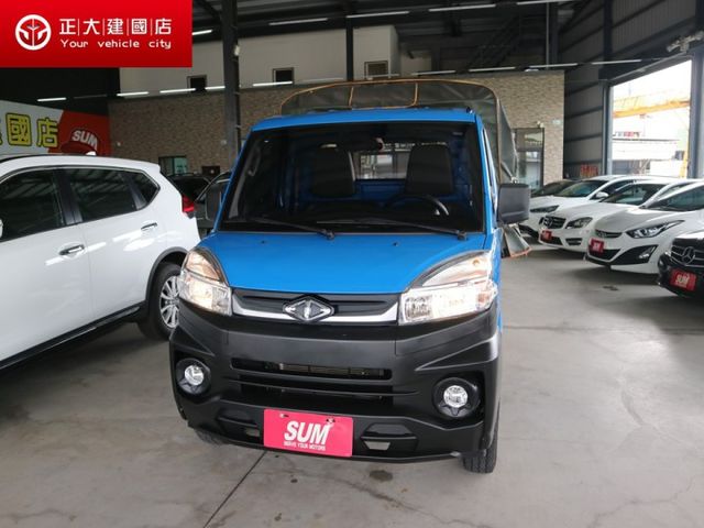 里程履約保證僅跑3萬 自排 伸縮蓬 霧燈 胎壓顯示 行車紀錄器 倒車顯影 定速巡航 方向盤音響控制 自動頭燈 TCS  第1張相片