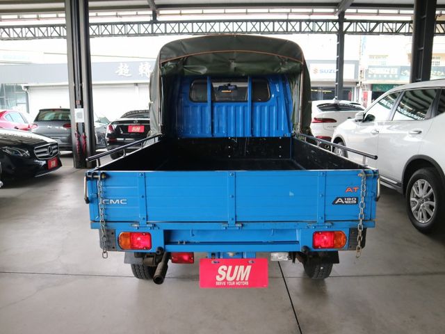 里程履約保證僅跑3萬 自排 伸縮蓬 霧燈 胎壓顯示 行車紀錄器 倒車顯影 定速巡航 方向盤音響控制 自動頭燈 TCS  第4張相片