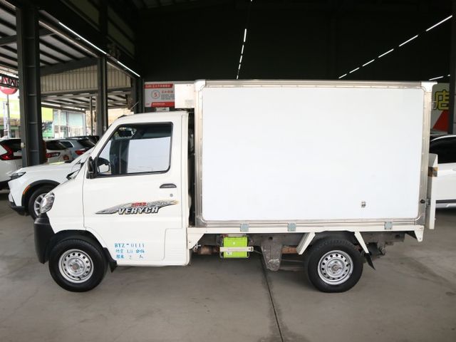 里程履約保證 冷藏箱-5度 升降尾門 行車紀錄器 倒車顯影 冷暖空調 霧燈 皮椅 胎壓偵測 賺錢載貨最佳好幫手 絕佳車況  第3張相片