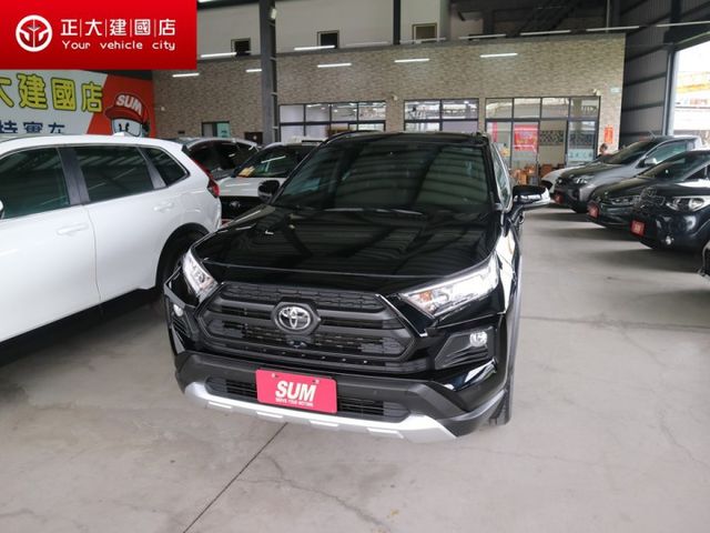 里程履約保證僅跑6萬 最頂級ADVENTURE版 4WD 全景天窗 電動尾門 電動座椅 換檔撥片 環景 陡坡緩降 iK  第1張相片