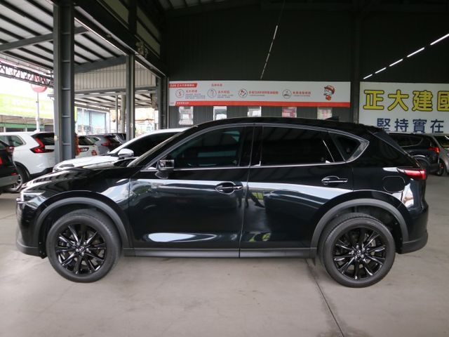 里程履約保證僅跑3萬 五年延長保固 環景 行車紀錄器 CARPLAY 盲點 電動椅 抬頭顯示器 恆溫 ACC LED頭燈  第3張相片