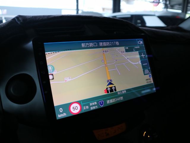 里程履約保證 精裝影音版 電動座椅 恆溫空調 衛星導航 倒車顯影 行車紀錄器 定速巡航 CARPLAY 方向盤音響控制  第14張相片