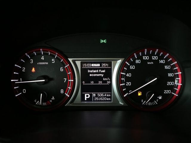 里程履約保證 最頂級渦輪4WD 換檔撥片 LED頭燈 陡坡緩降 行車紀錄器 衛星導航 i-Key 循跡防滑 自動頭燈  第11張相片