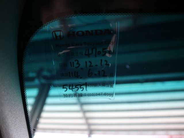 里程履約保證僅跑5萬 最頂級S版 全景天窗 電動尾門 電動座椅 LED日行燈/頭燈/尾燈 衛星導航 倒車顯影 換檔撥片  第11張相片