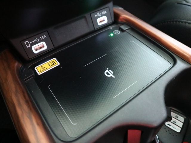 里程履約保證僅跑5萬 最頂級S版 全景天窗 電動尾門 電動座椅 LED日行燈/頭燈/尾燈 衛星導航 倒車顯影 換檔撥片  第17張相片
