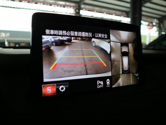 里程履約保證僅跑4萬 七人座旗艦版AWD 換檔撥片 BOSE音響 CARPLAY 三區恆溫 電動尾門/天窗/座椅 抬顯  第17張相片