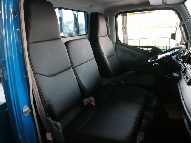 里程履約保證 長軸11尺半 霧燈 皮椅 四向行車紀錄器 倒車顯影 音響主機 冷暖空調 載貨/賺錢最佳幫手 天篷無菸疤  第18張相片