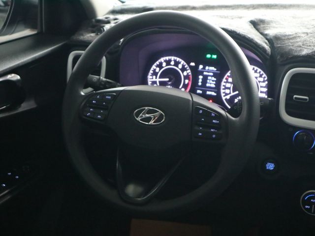 里程履約保證僅跑3萬 B款 盲點 車道偏離 前後行車紀錄器 倒車顯影 衛星導航 定速 CARPLAY 胎壓顯示 iKey  第9張相片