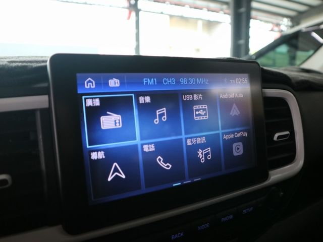 里程履約保證僅跑3萬 B款 盲點 車道偏離 前後行車紀錄器 倒車顯影 衛星導航 定速 CARPLAY 胎壓顯示 iKey  第13張相片
