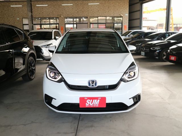 里程履約保證僅跑1萬 油電款原廠保固 盲點 車道偏離 ACC CARPLAY iKey ECO節能 LED頭燈 循跡防滑  第6張相片