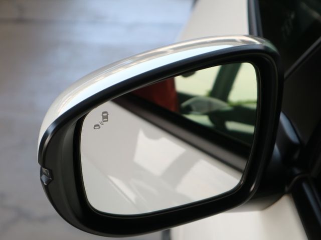 里程履約保證僅跑1萬 油電款原廠保固 盲點 車道偏離 ACC CARPLAY iKey ECO節能 LED頭燈 循跡防滑  第7張相片