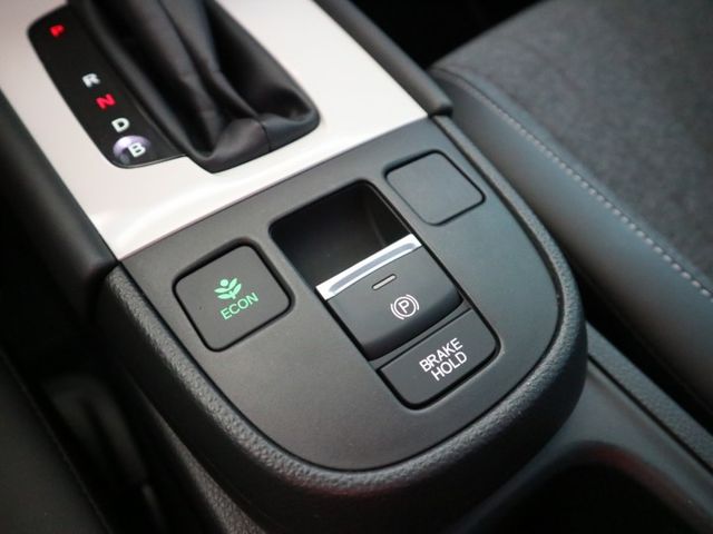 里程履約保證僅跑1萬 油電款原廠保固 盲點 車道偏離 ACC CARPLAY iKey ECO節能 LED頭燈 循跡防滑  第16張相片