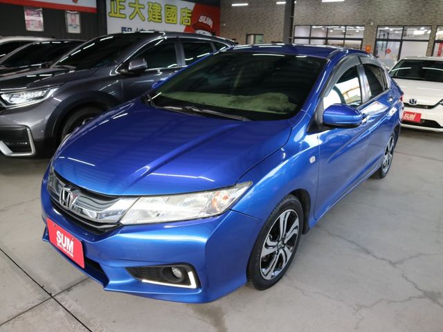 里程履約保證 一手車頂級VTIS版 LED日行燈 衛星導航 倒車顯影 行車紀錄器 後出風口 換檔撥片 ECO節能 TCS  第2張相片