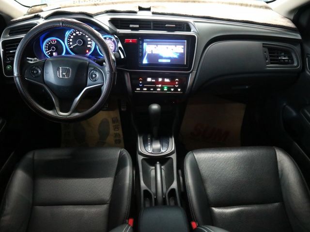 里程履約保證 一手車頂級VTIS版 LED日行燈 衛星導航 倒車顯影 行車紀錄器 後出風口 換檔撥片 ECO節能 TCS  第9張相片