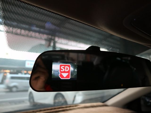 里程履約保證 一手車頂級VTIS版 LED日行燈 衛星導航 倒車顯影 行車紀錄器 後出風口 換檔撥片 ECO節能 TCS  第14張相片