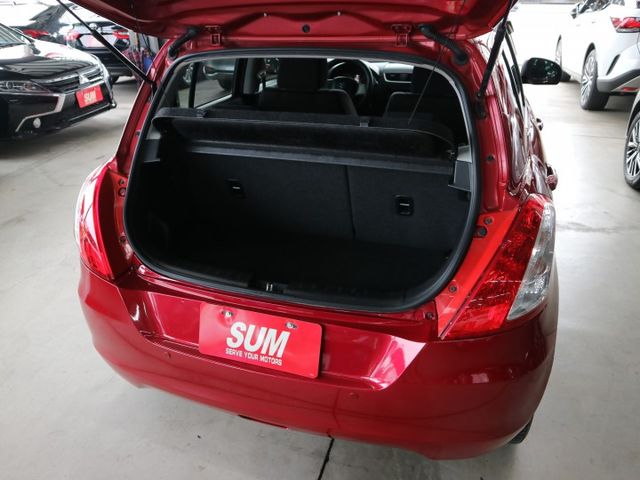 ※限量送影音系統※里程履約保證 電動窗 冷暖空調 行車紀錄器 頭燈水平調整 優質市區代步好車 省油省稅 超小迴轉半徑  第5張相片