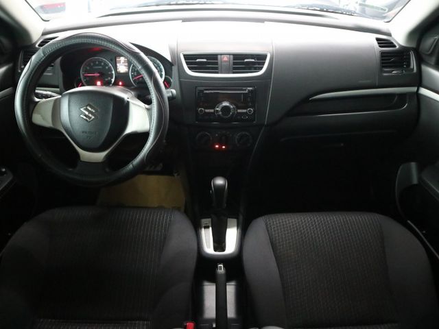 ※限量送影音系統※里程履約保證 電動窗 冷暖空調 行車紀錄器 頭燈水平調整 優質市區代步好車 省油省稅 超小迴轉半徑  第10張相片