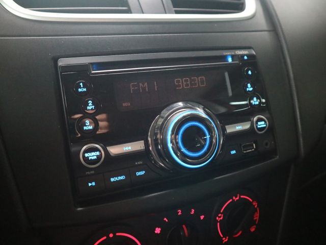 ※限量送影音系統※里程履約保證 電動窗 冷暖空調 行車紀錄器 頭燈水平調整 優質市區代步好車 省油省稅 超小迴轉半徑  第14張相片