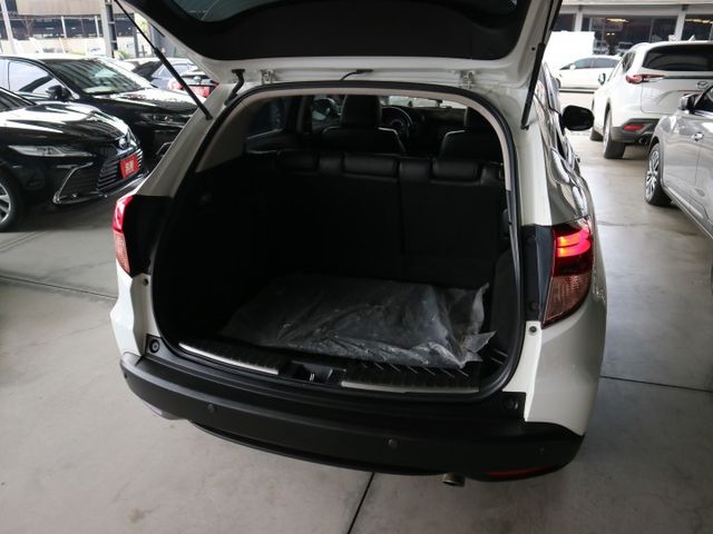 里程履約保證 頂級S版原廠保養 LED頭燈/日行燈/尾燈 換檔撥片 定速 ECO節能 方向盤音響控制 前後行車紀錄器  第5張相片