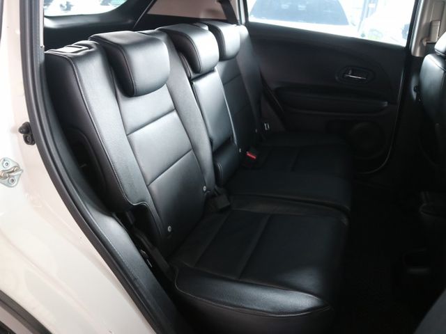 里程履約保證 頂級S版原廠保養 LED頭燈/日行燈/尾燈 換檔撥片 定速 ECO節能 方向盤音響控制 前後行車紀錄器  第18張相片