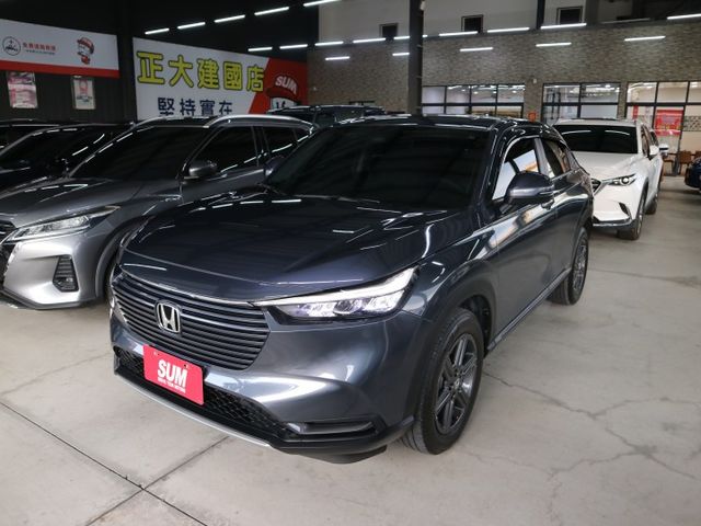 里程履約保證僅跑5千 頂級P版原廠保固 LED日行燈/頭燈/尾燈 換檔撥片 CARPLAY 後出風口 倒車顯影 電動尾門  第2張相片