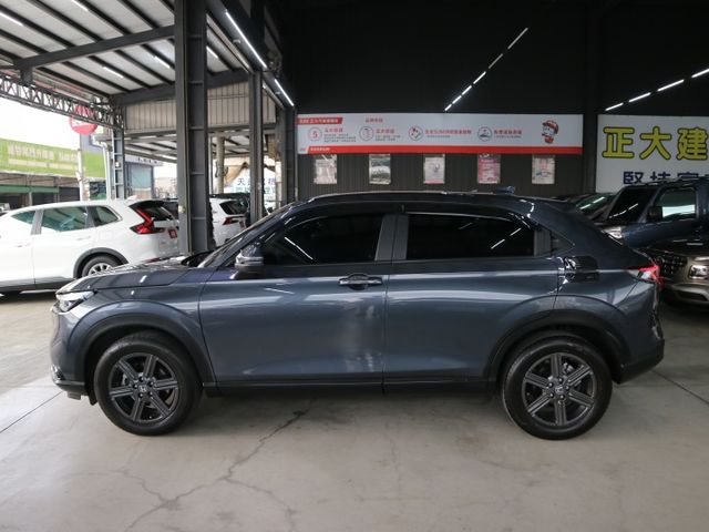 里程履約保證僅跑5千 頂級P版原廠保固 LED日行燈/頭燈/尾燈 換檔撥片 CARPLAY 後出風口 倒車顯影 電動尾門  第3張相片