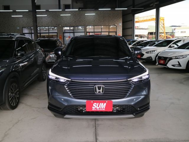 里程履約保證僅跑5千 頂級P版原廠保固 LED日行燈/頭燈/尾燈 換檔撥片 CARPLAY 後出風口 倒車顯影 電動尾門  第6張相片