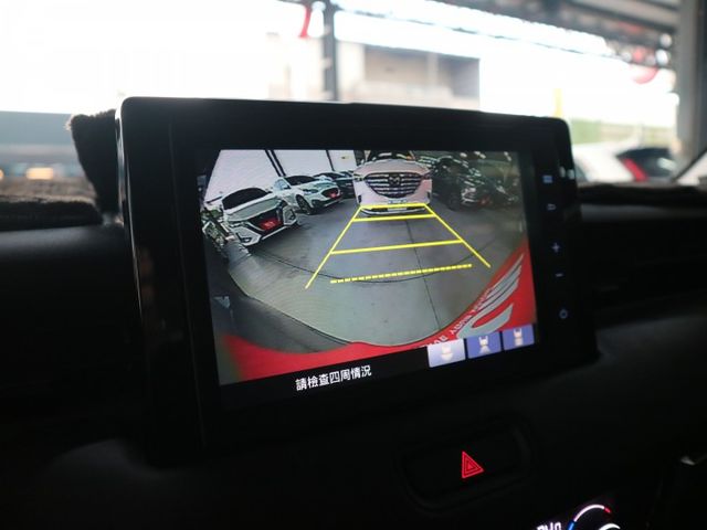 里程履約保證僅跑5千 頂級P版原廠保固 LED日行燈/頭燈/尾燈 換檔撥片 CARPLAY 後出風口 倒車顯影 電動尾門  第14張相片