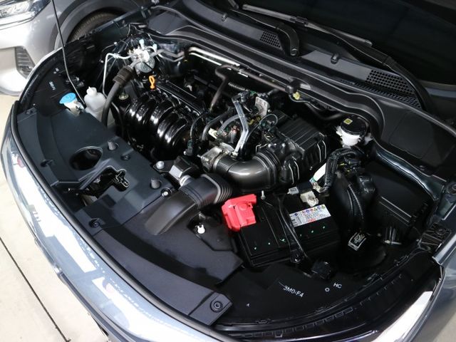 里程履約保證僅跑5千 頂級P版原廠保固 LED日行燈/頭燈/尾燈 換檔撥片 CARPLAY 後出風口 倒車顯影 電動尾門  第20張相片