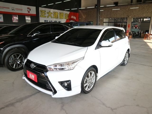 里程履約保證僅跑6萬 S版空力套件 六速手自排 倒車顯影 行車紀錄器 方向盤音響控制 冷暖空調 抬頭顯示器 電動後視鏡  第2張相片