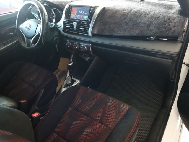 里程履約保證僅跑6萬 S版空力套件 六速手自排 倒車顯影 行車紀錄器 方向盤音響控制 冷暖空調 抬頭顯示器 電動後視鏡  第19張相片