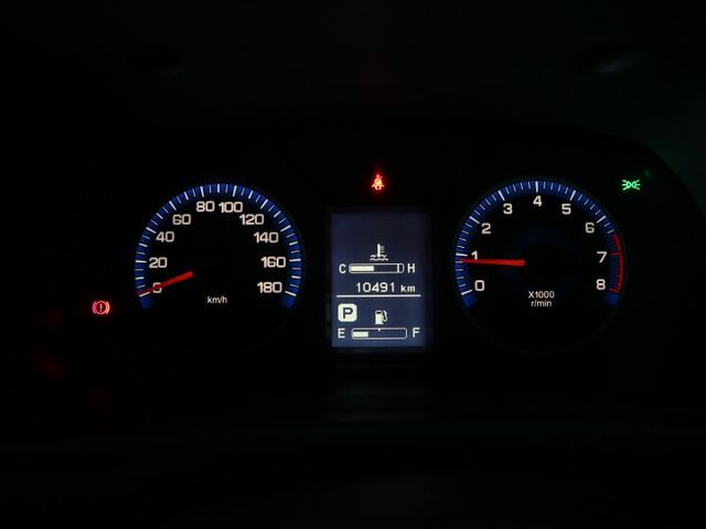 里程履約保證僅跑1萬 自排 盲點偵測 定速 方向盤音響控制 前後行車紀錄器 後出風口 循跡防滑 抬頭顯示器 原廠保固  第13張相片