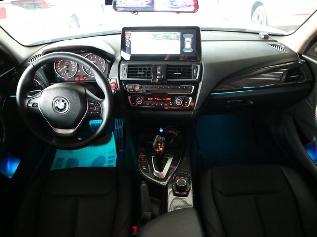 里程履約保證 小改款 LED頭燈/日行燈/尾燈 盲點 CARPLAY 導航 倒車顯影 前後行車紀錄器 雙恆溫 電動座椅  第9張相片