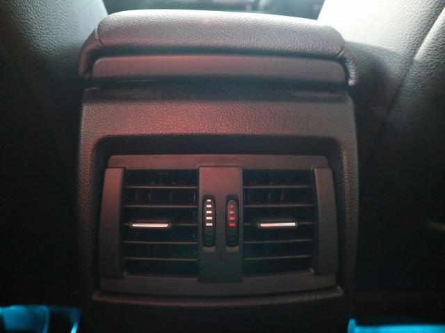 里程履約保證 小改款 LED頭燈/日行燈/尾燈 盲點 CARPLAY 導航 倒車顯影 前後行車紀錄器 雙恆溫 電動座椅  第10張相片