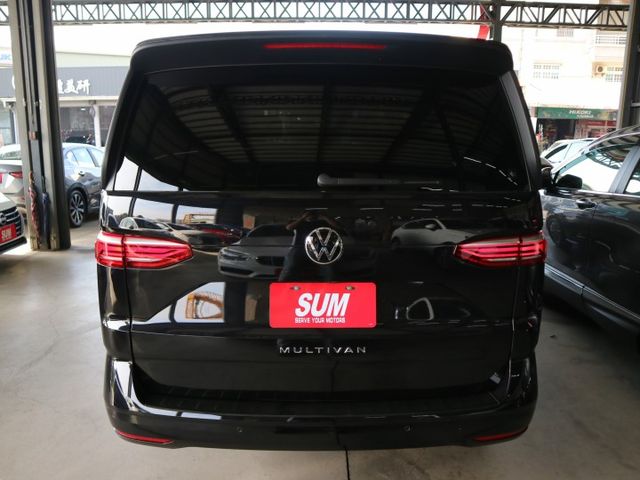 里程履約保證僅跑1萬 全新改款 電動尾門 LED頭燈/日行燈/尾燈 自動停車 CARPLAY 盲點 車道偏離 電熱座椅  第3張相片