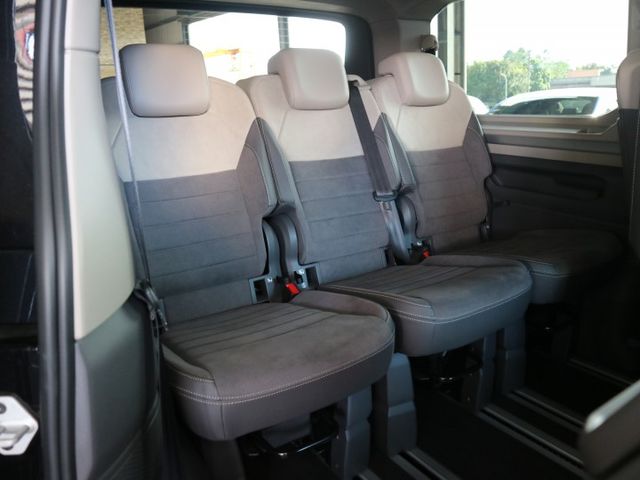 里程履約保證僅跑1萬 全新改款 電動尾門 LED頭燈/日行燈/尾燈 自動停車 CARPLAY 盲點 車道偏離 電熱座椅  第17張相片