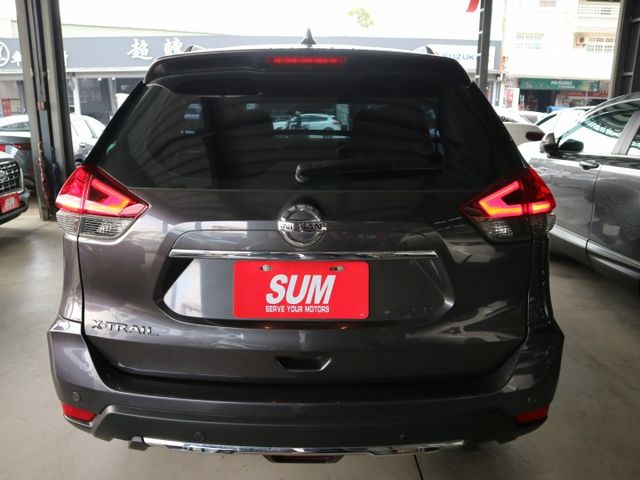 里程履約保證 頂級智行版 電動尾門 ACC 盲點 車道偏離 環景 導航 後出風口 LED頭燈/日行燈/尾燈 行車紀錄器  第4張相片