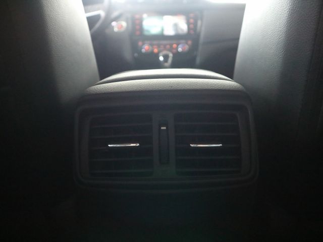 里程履約保證 頂級智行版 電動尾門 ACC 盲點 車道偏離 環景 導航 後出風口 LED頭燈/日行燈/尾燈 行車紀錄器  第10張相片